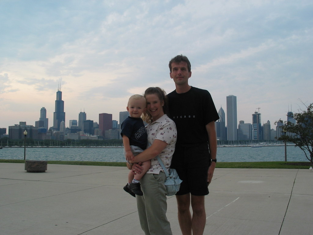 Skyline pose
A family picture pose taken from outside the Adler Planetarium
