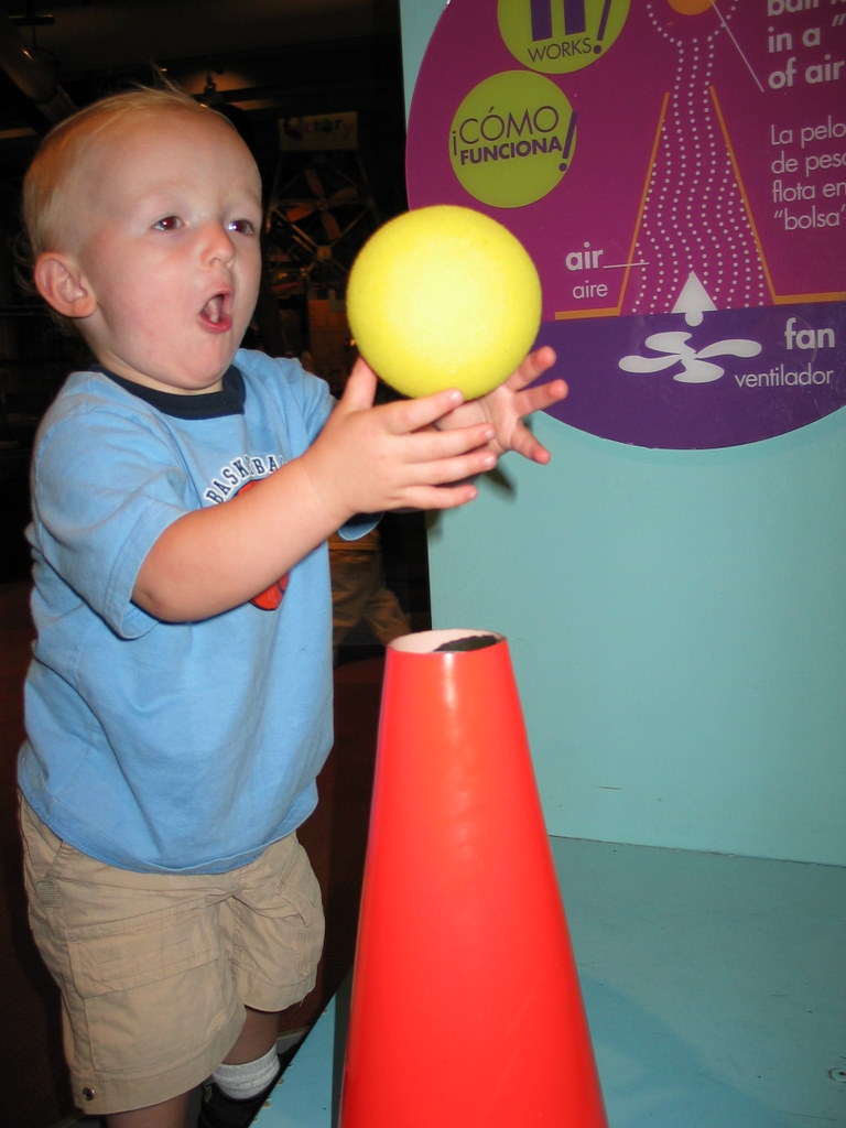 Kid's Area
William spent some time in a kids-only area, where he found a lot of fun things, like this "cone and ball" air exhibit.
