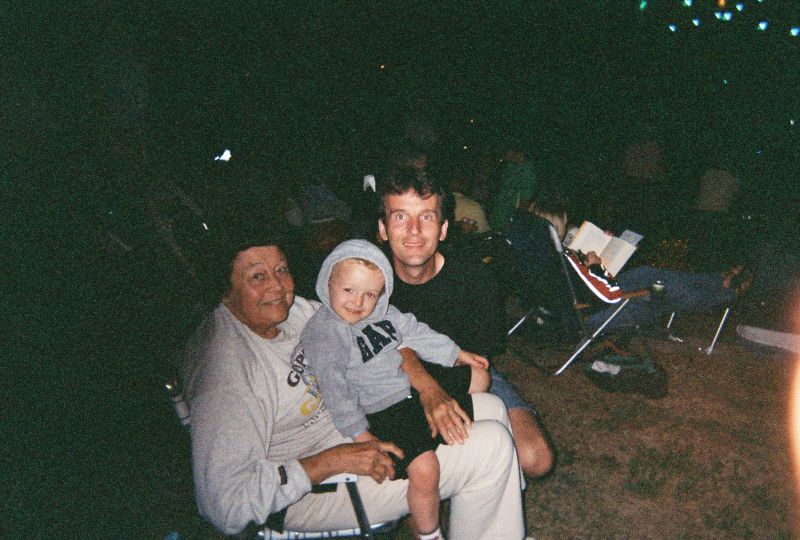 Grandma, Dad, and William at Aquatennial
Again, we were just having fun with the 'free' cameras.
