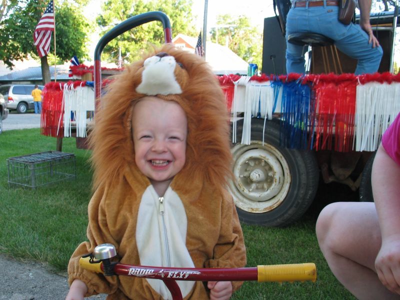 Andrew the Lion
In the Meservey Kiddie Parade
