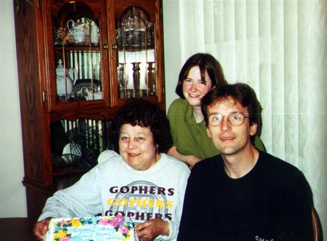Birthdays 2001
Tim, Tim's Mom, and Cathy's sister Jen all have birthdays within 10 days of each other.  This picture is from the 2001 celebration.
Keywords: HarrisonFamily