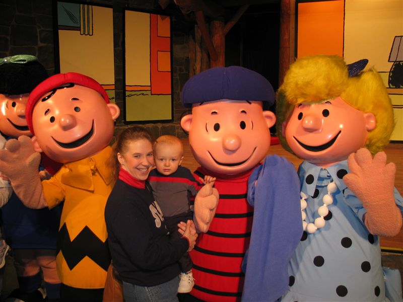 Cathy & William with Peanuts Gang
Cathy and William pose with the Peanuts Gang after their final show at Camp Snoopy
Keywords: WILLIAM_ONE