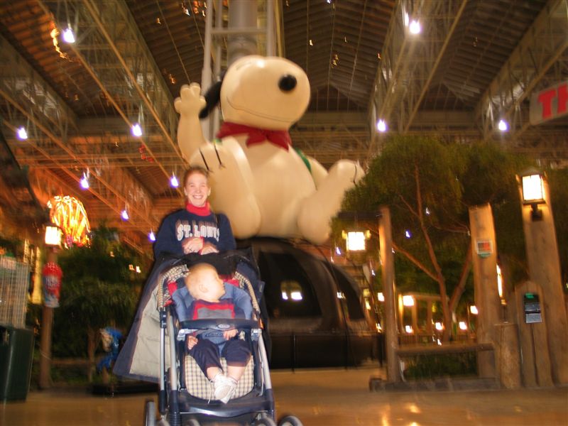 Cathy and William hang out next to the huge Snoopy one last time.
Keywords: WILLIAM_ONE